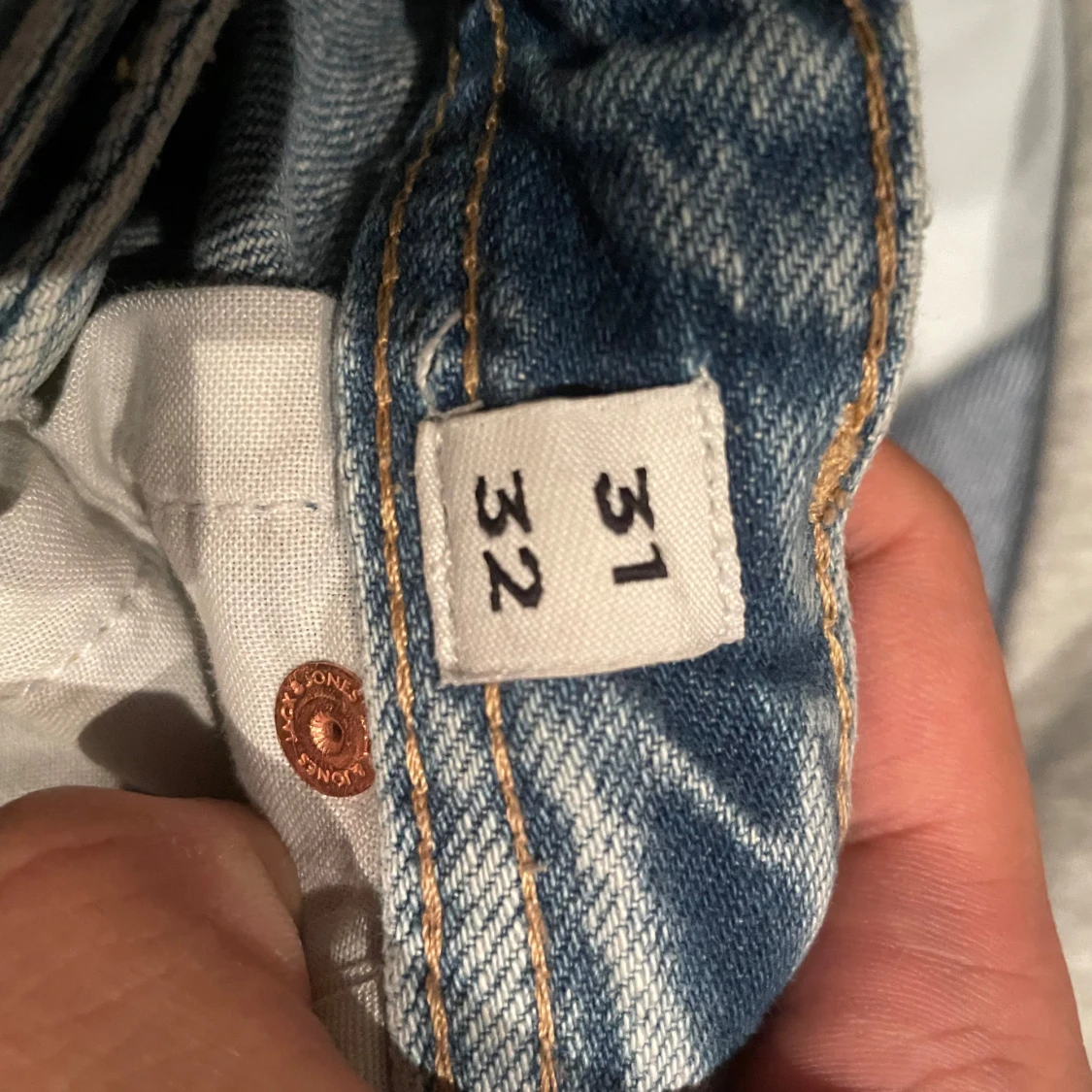 Ljusblå loose fit jeans från Jack & Jones - 4