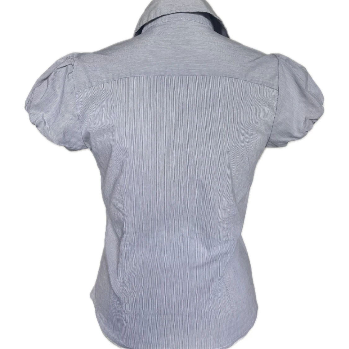 Kortärmad skjorta med puffärm - 2