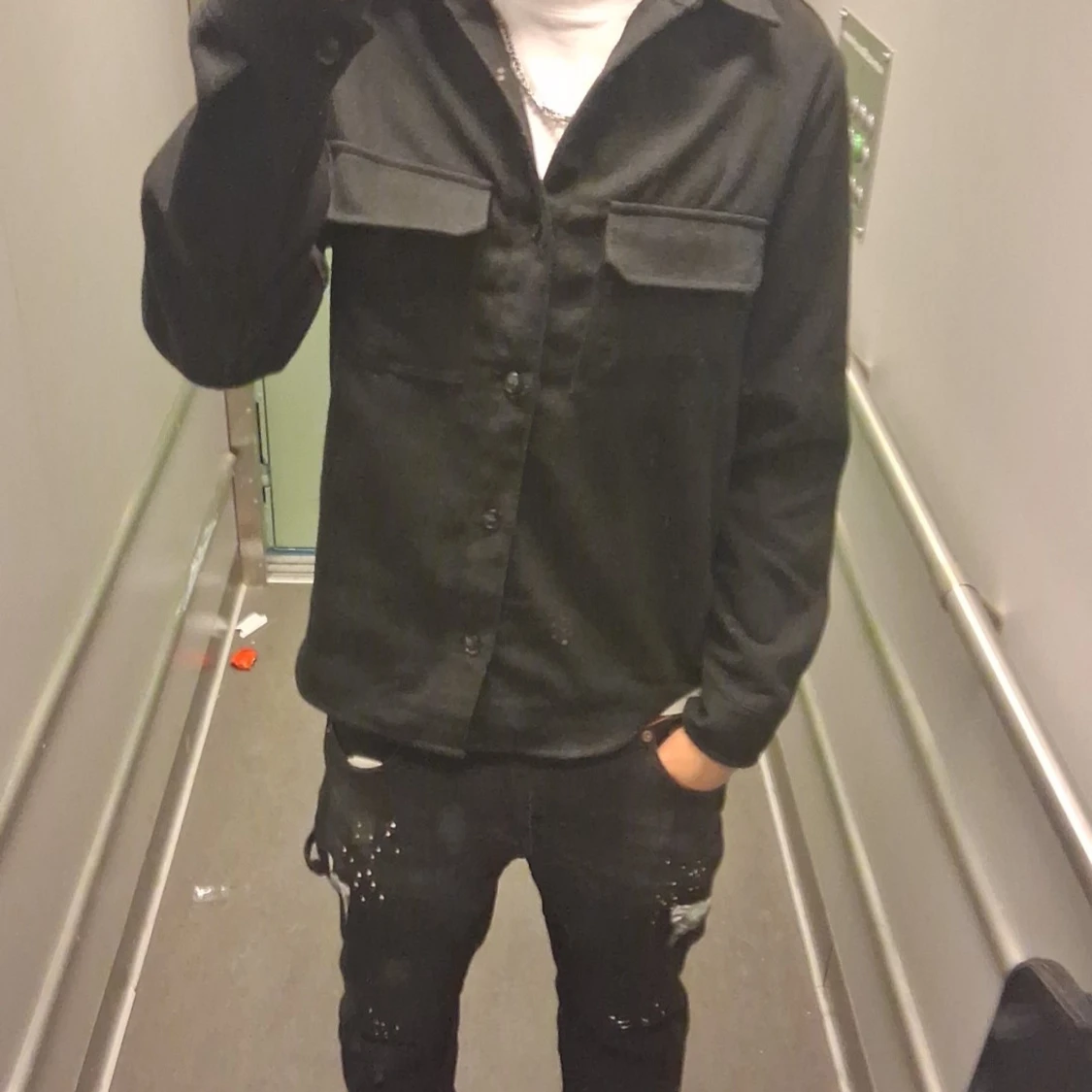 Svart overshirt från H&M - 2