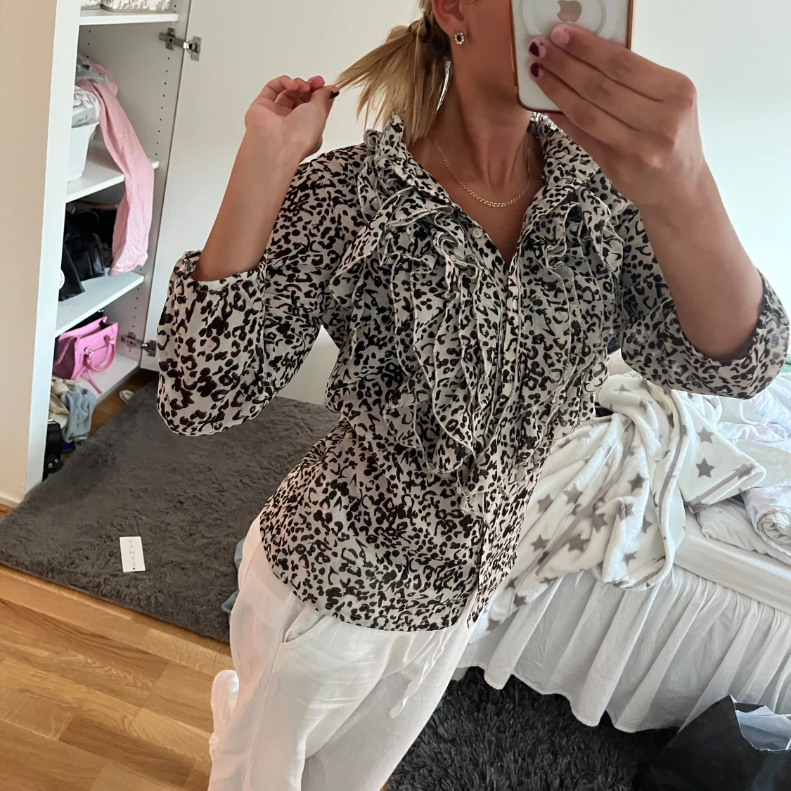 Leopardmönstrad volangskjorta - 1
