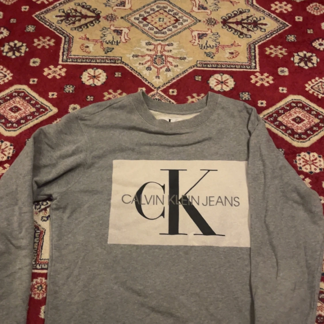 Grå Calvin Klein Jeans sweatshirt