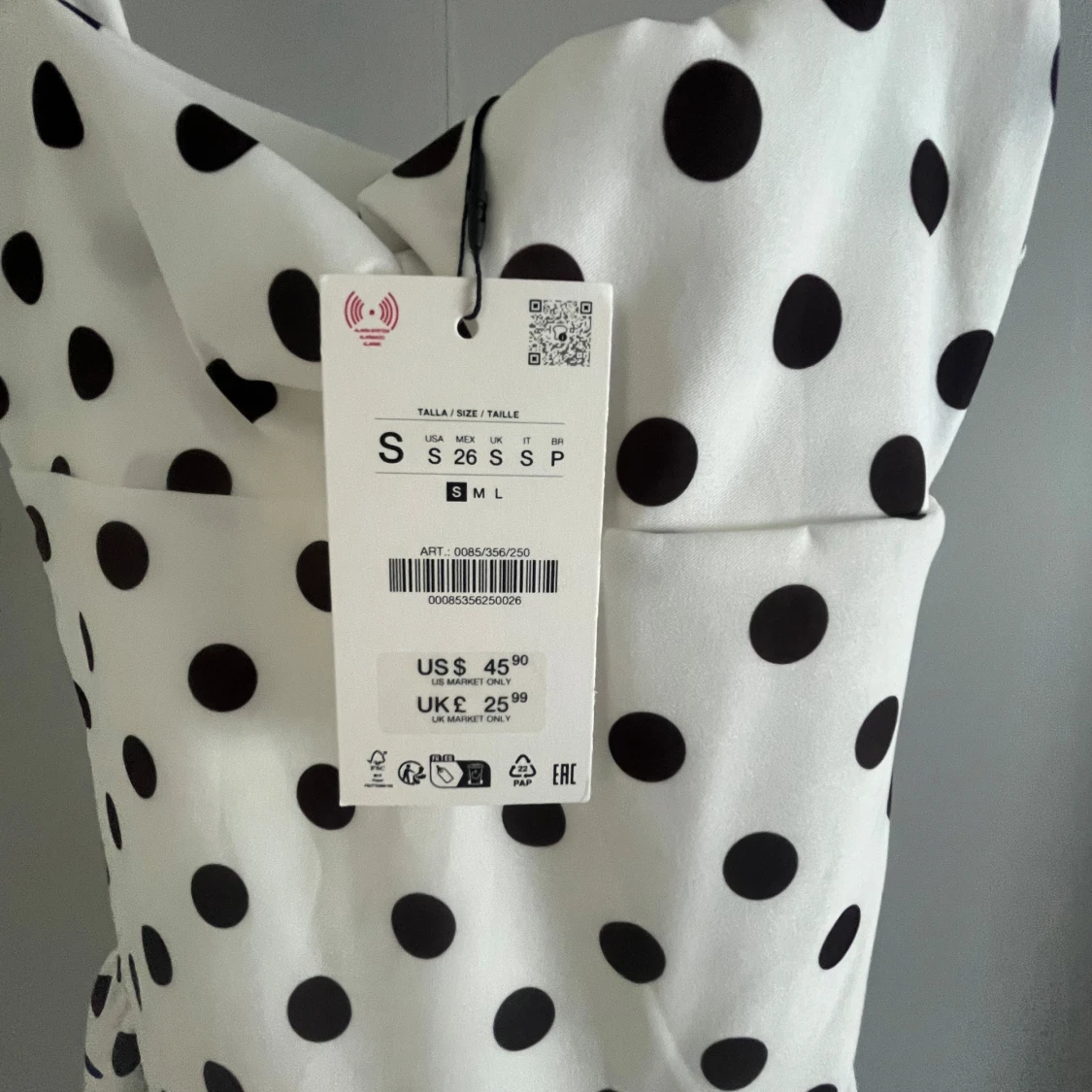 Vit prickig kortklänning S - 1