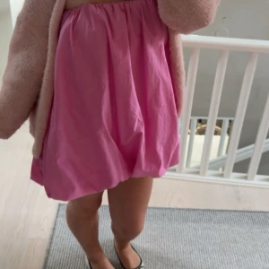 Zara klänning - Jätte söt balongklänning från ZARA🩷🩷🌸