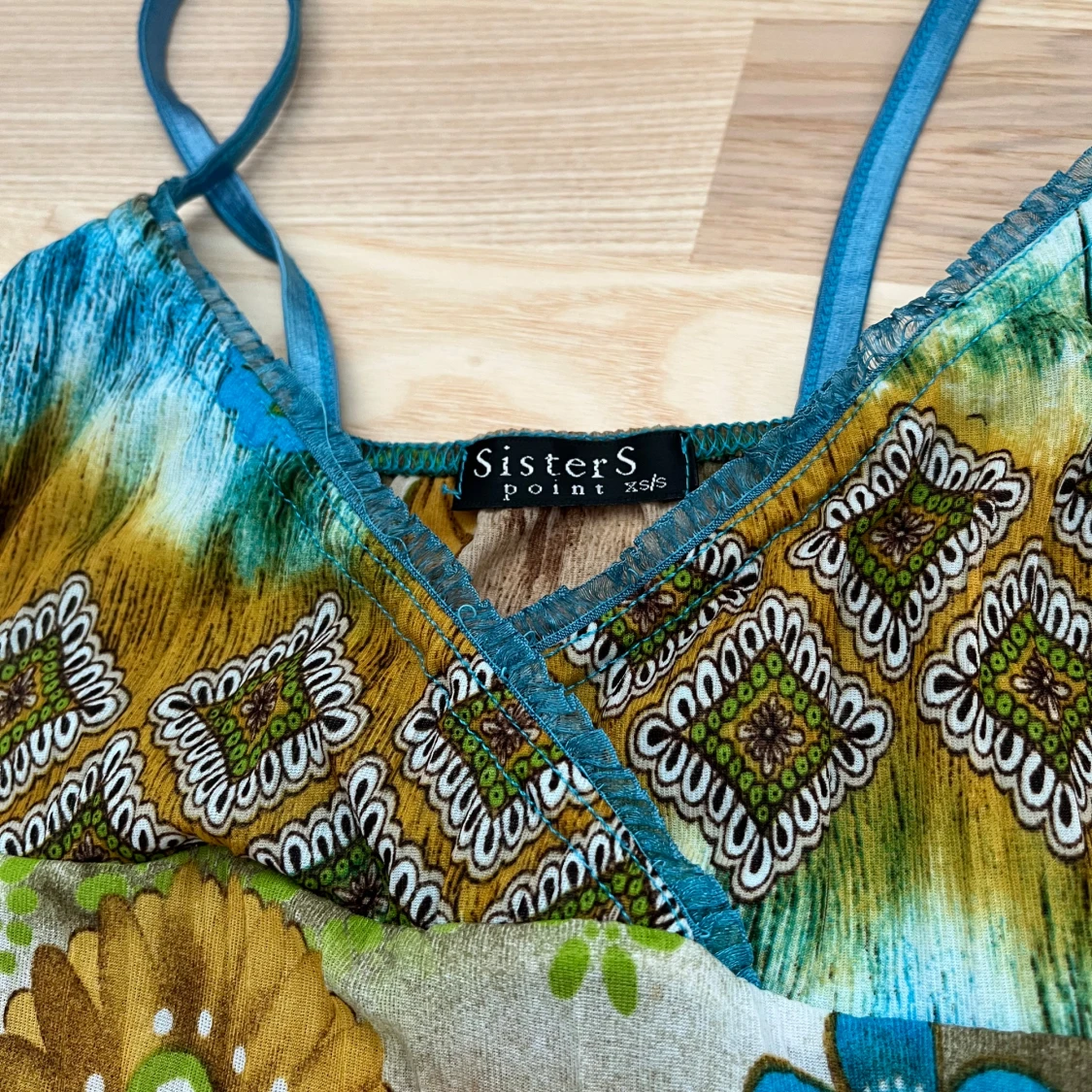 Färgglad linnetopp Sisters Point - 1