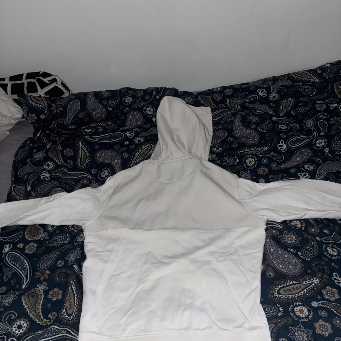 Vit hoodiejacka från Lyle & Scott - 2