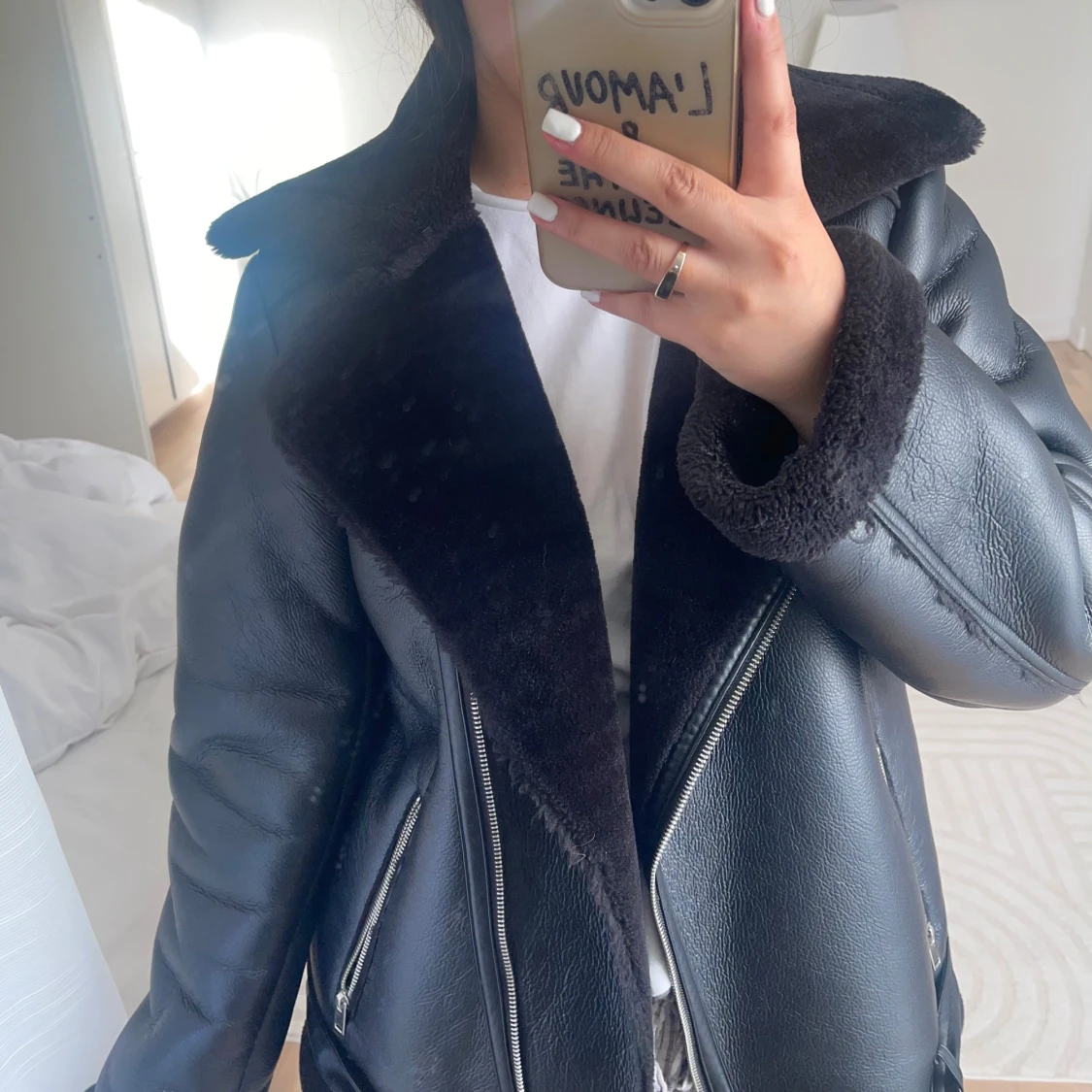 Svart teddyjacka från Pieces