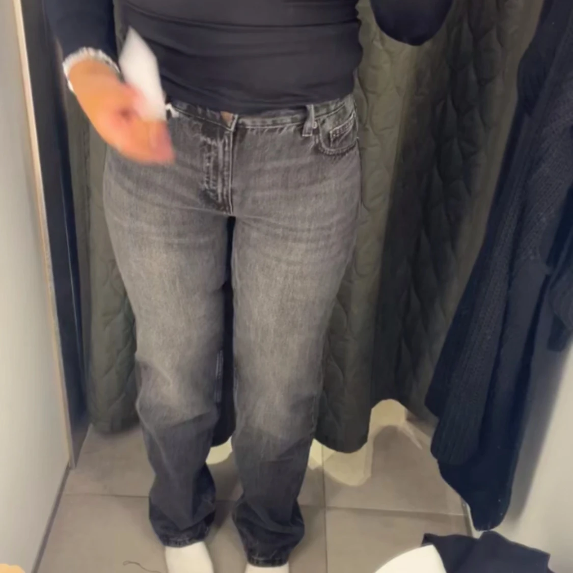 Svarta raka jeans med midwaist - 2