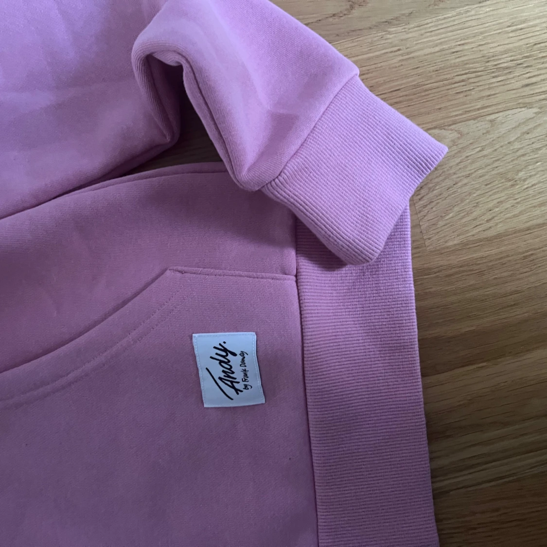 Ljusrosa hoodie från Andy by Frank Dandy - 3