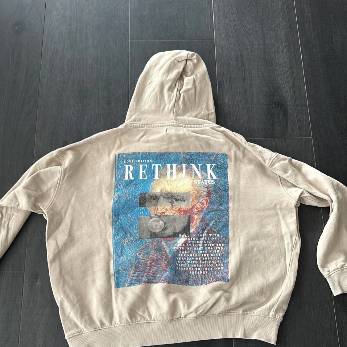 Beige hoodie från Rethink Status