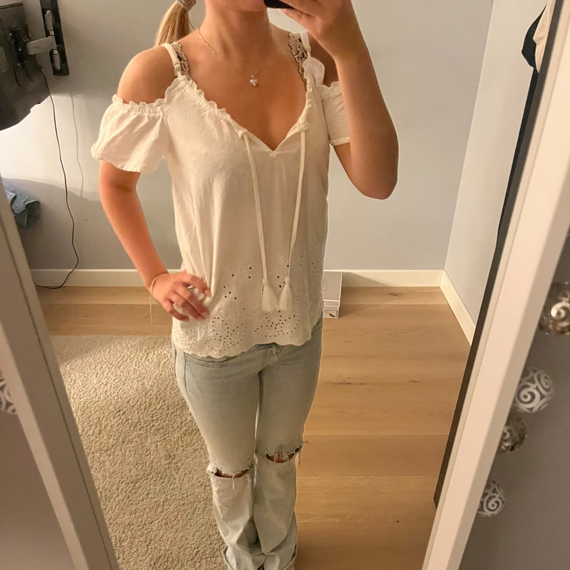 Vit blus från Abercrombie & Fitch 