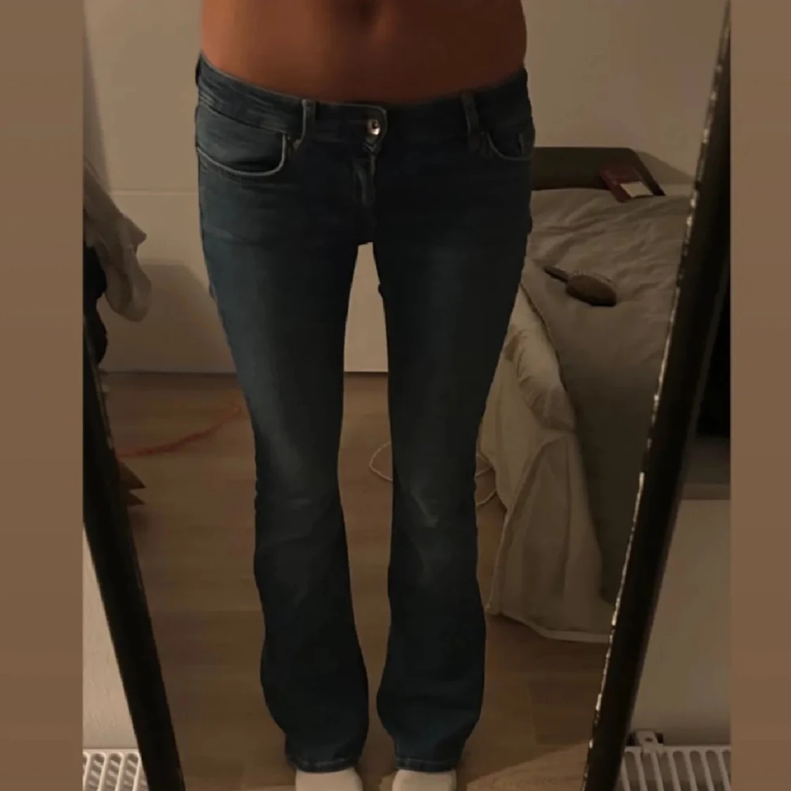 only lågmidjade jeans 