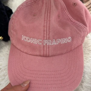Rosa keps från Beechfield Espresso House - ICONIC FRAPINO keps !!🩷🩷