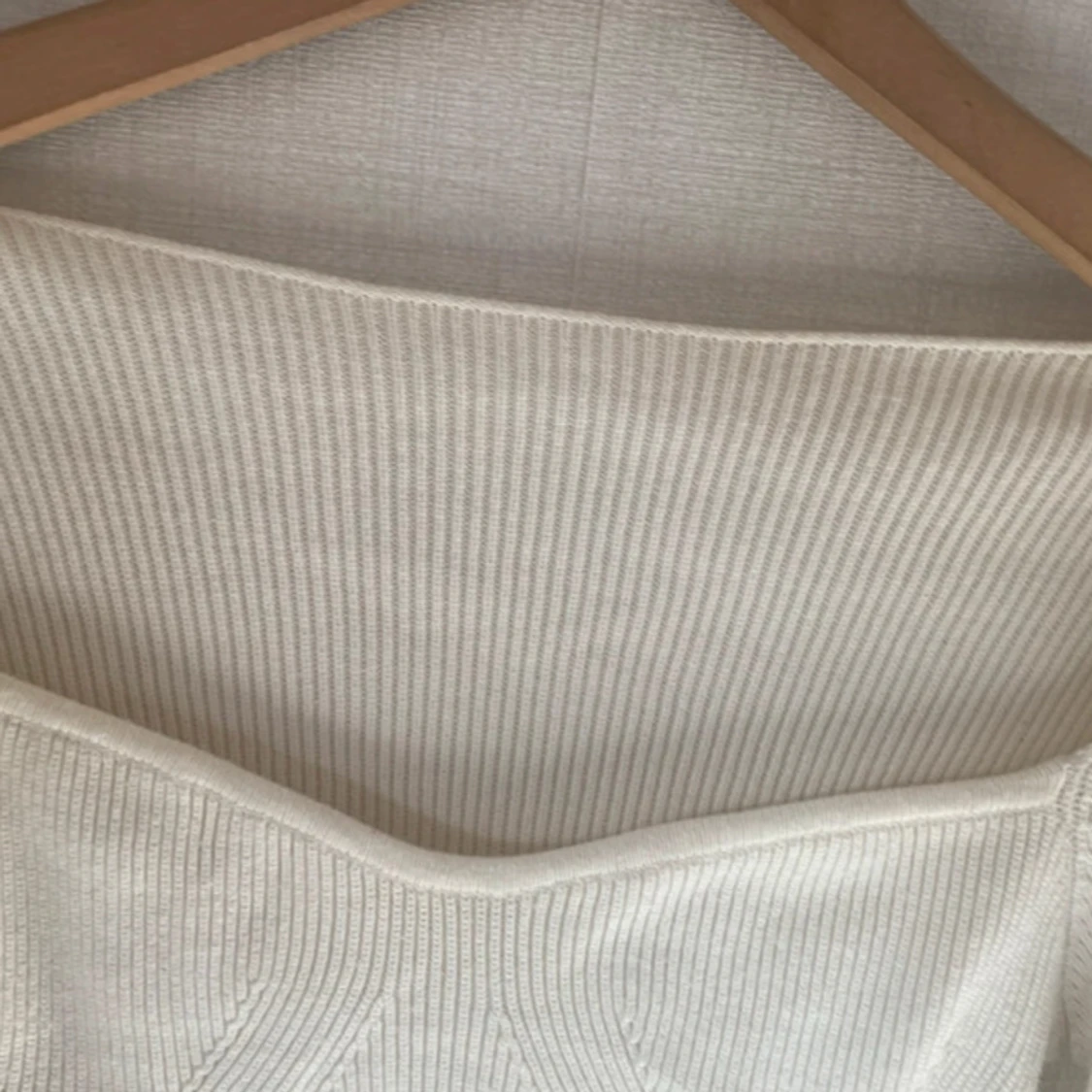 Vit stickad tröja - 3