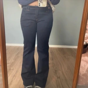 Lågmidjade jeans - Lågmidjade jeans från mango i stl 36🫶🏽