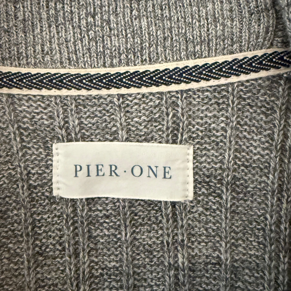 Grå ribbad kofta från Pier One - 2