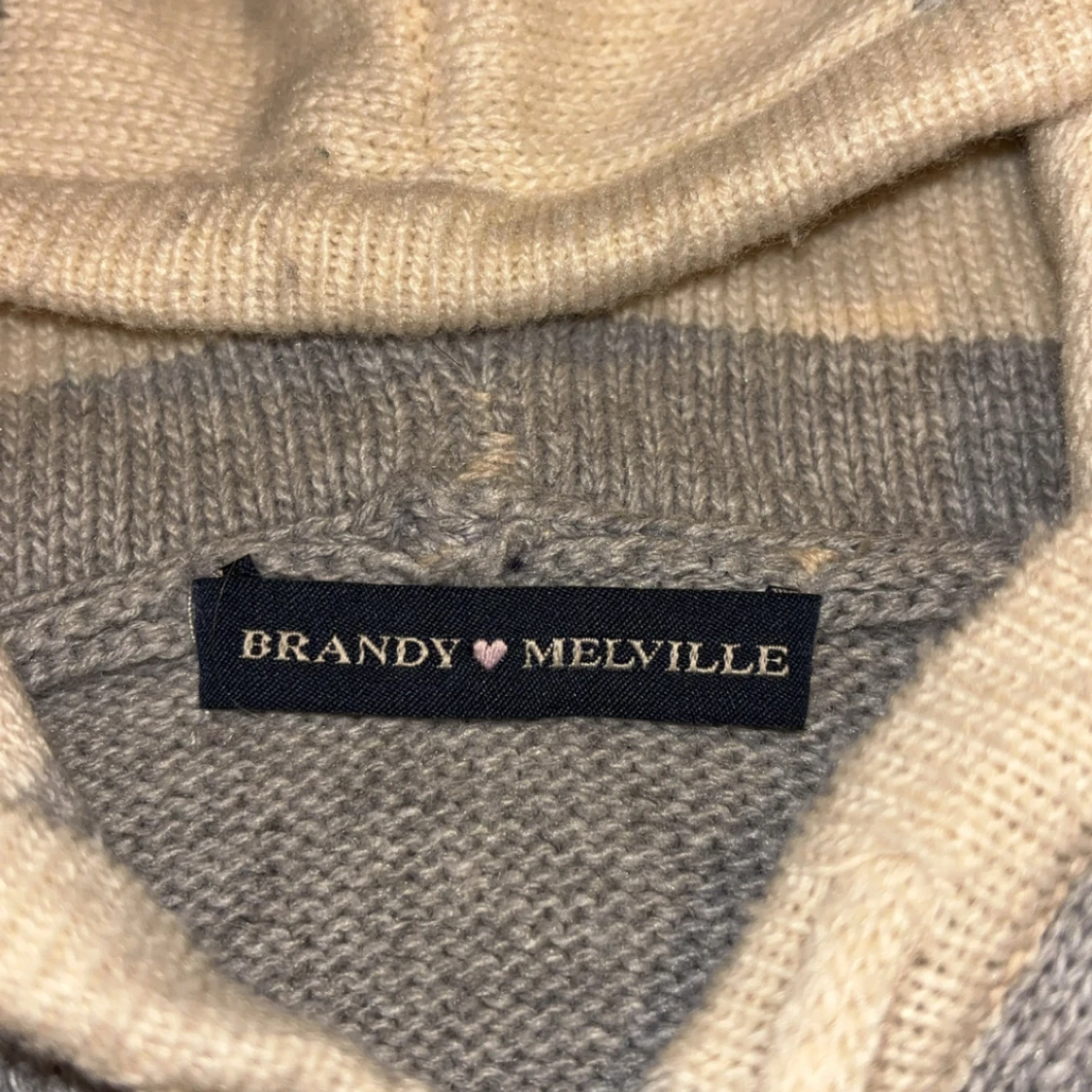 Randig hoodie från Brandy Melville - 2