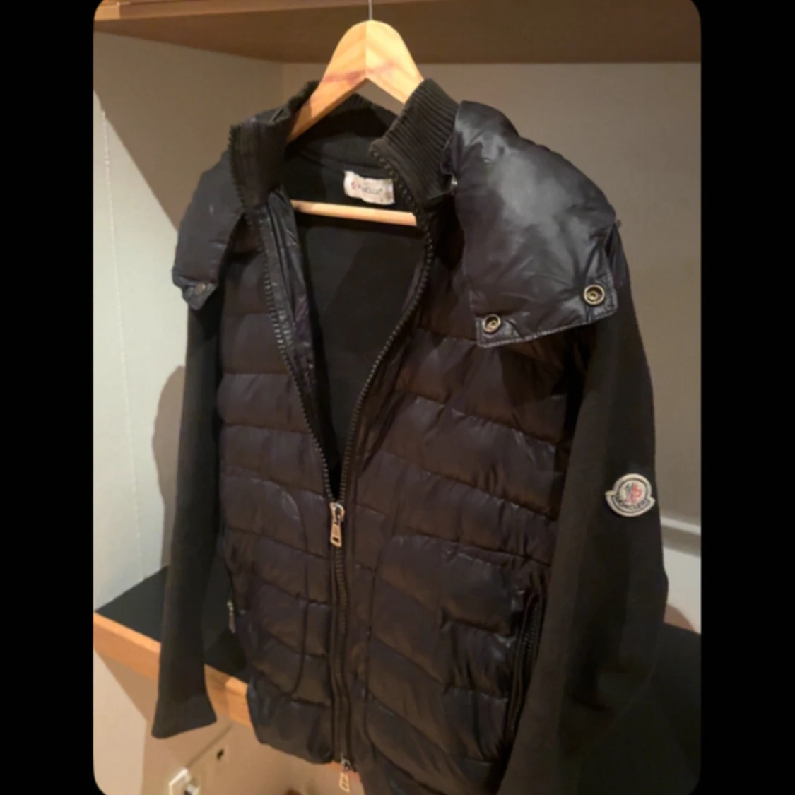 Svart moncler cardigan