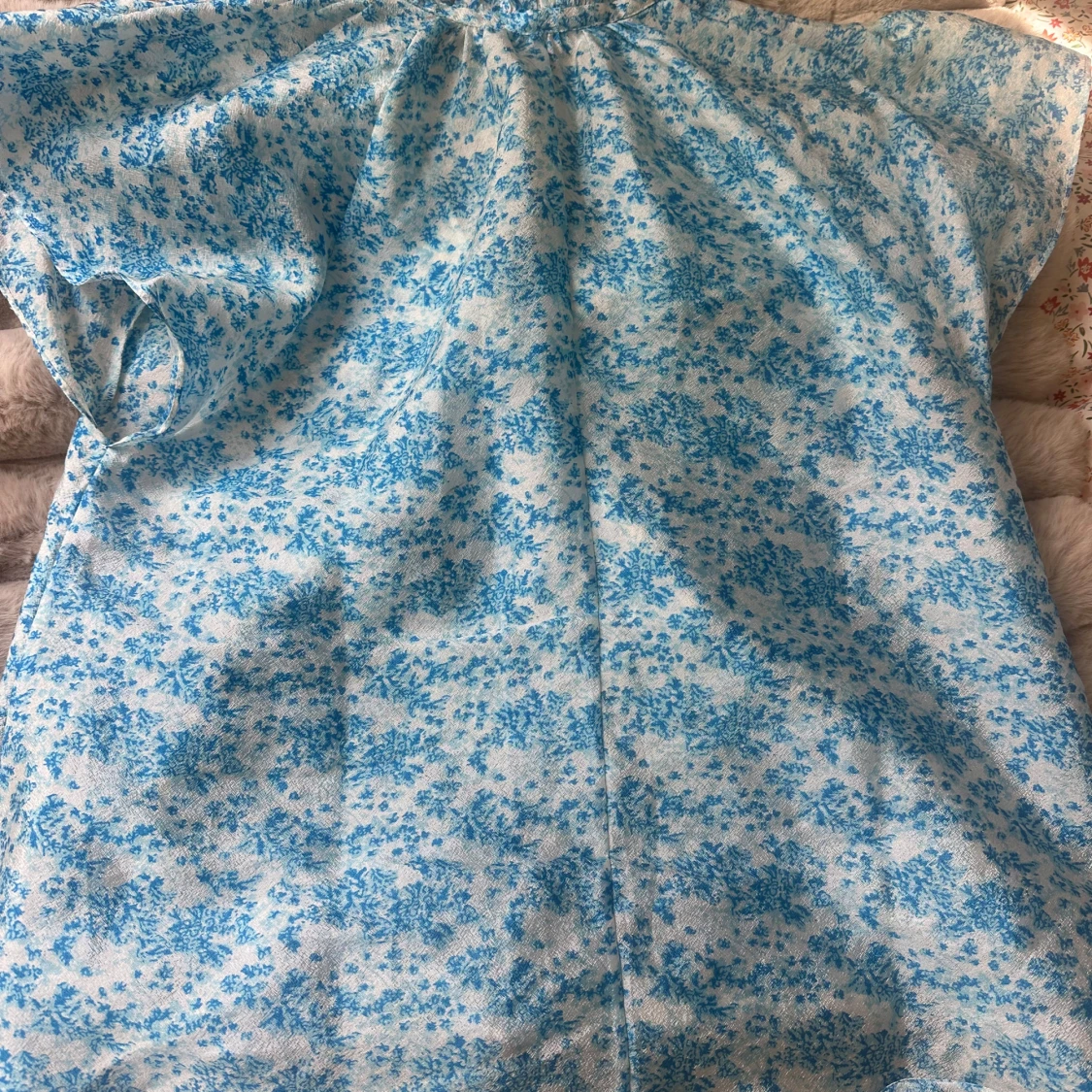 Blommig blå kortklänning från Samsøe - 1