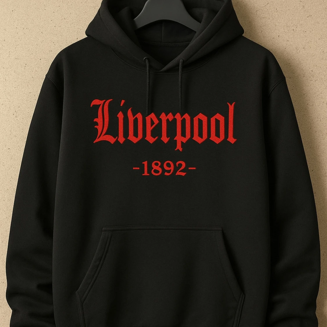 Svart Liverpool hoodie med röd text