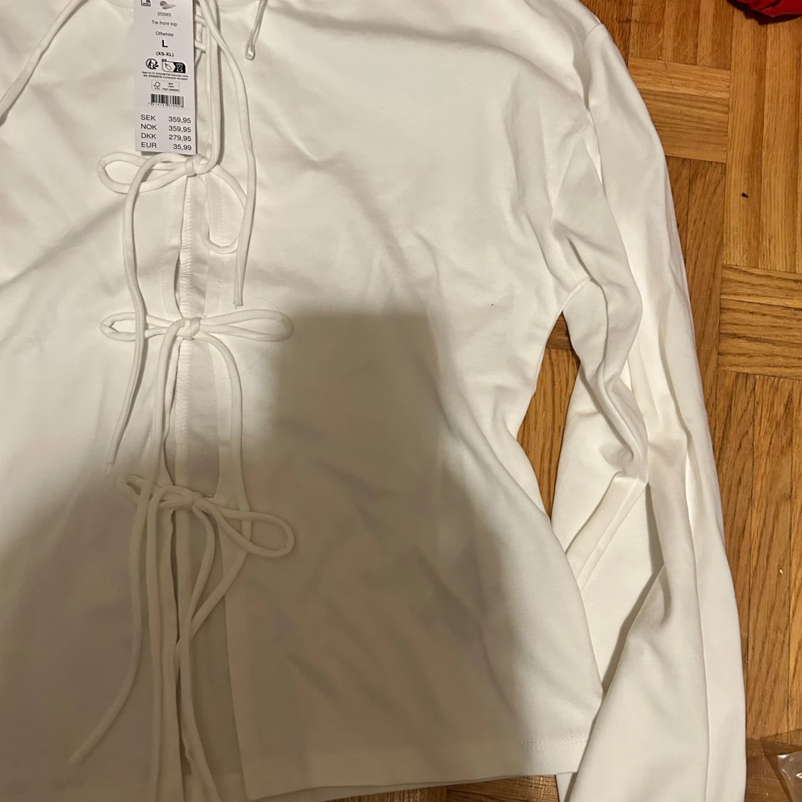 Vit långärmad topp med snörning Gina Tricot - 3