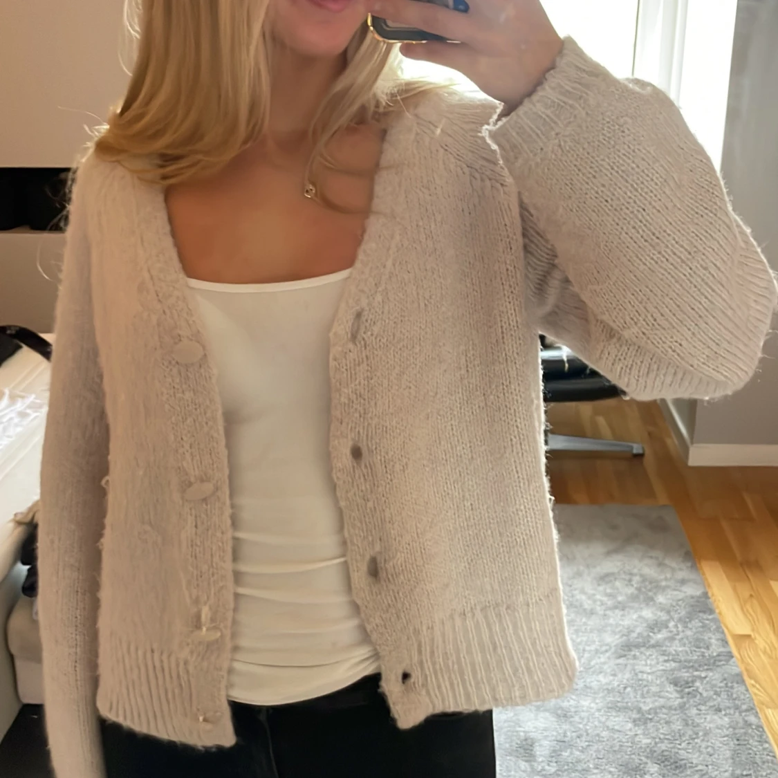 Beige stickad kofta från ONLY - 1