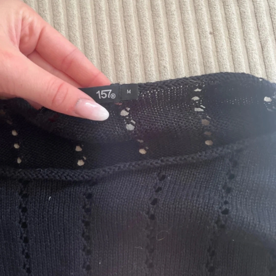 Svart stickad tröja från lager 157,strl M - 2