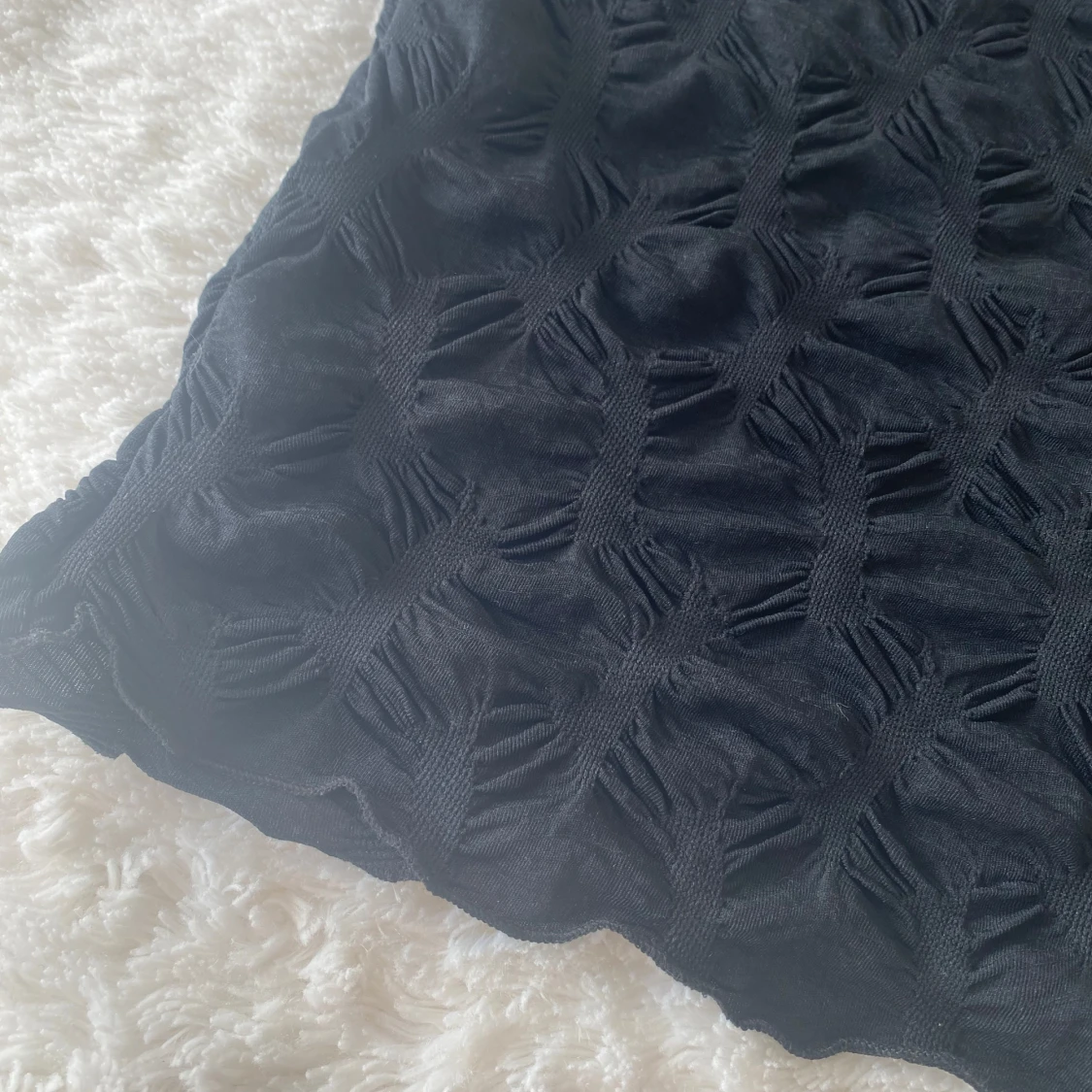 Svart strukturerad topp från Ginatricot - 2