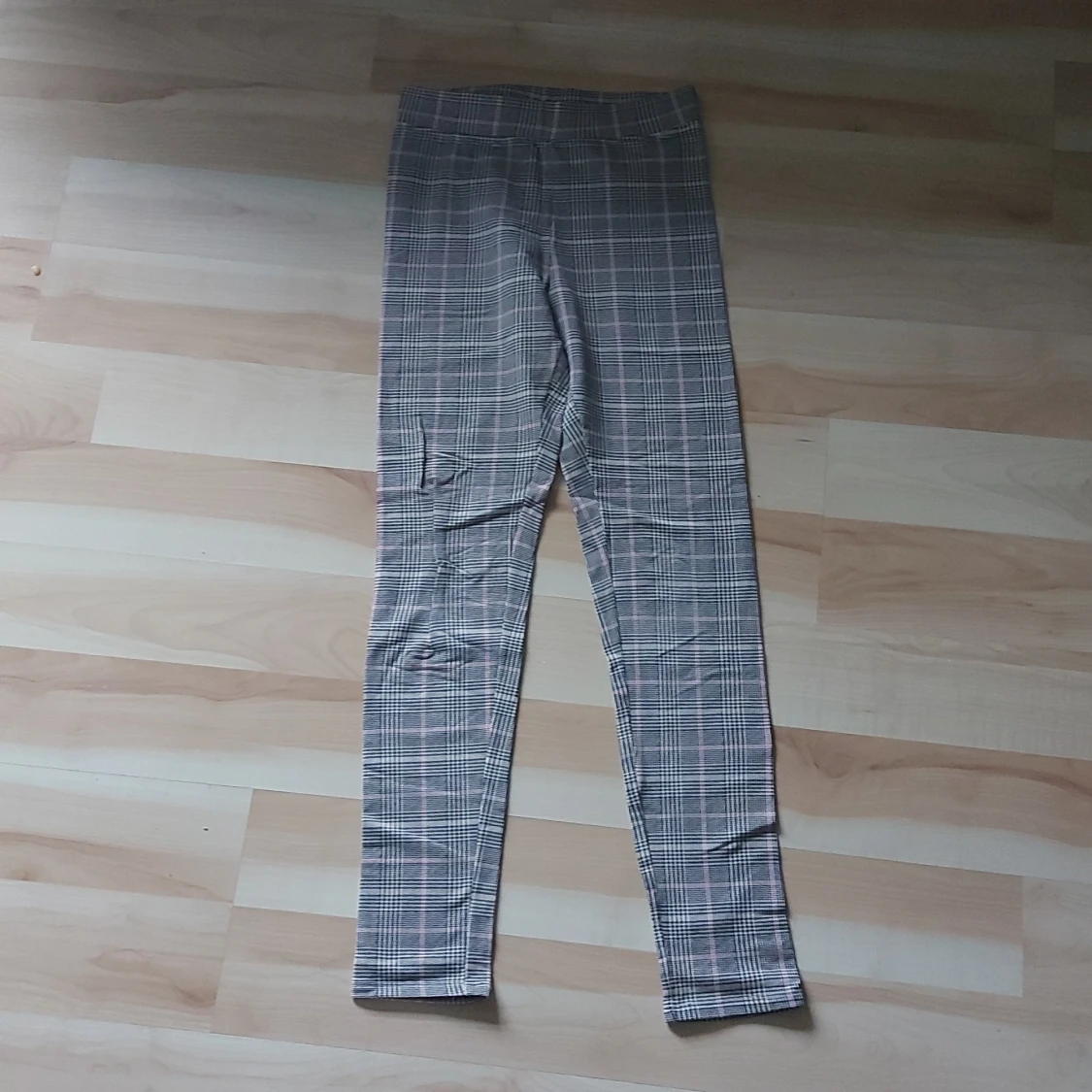 Rutig leggings från H&M, stl 158