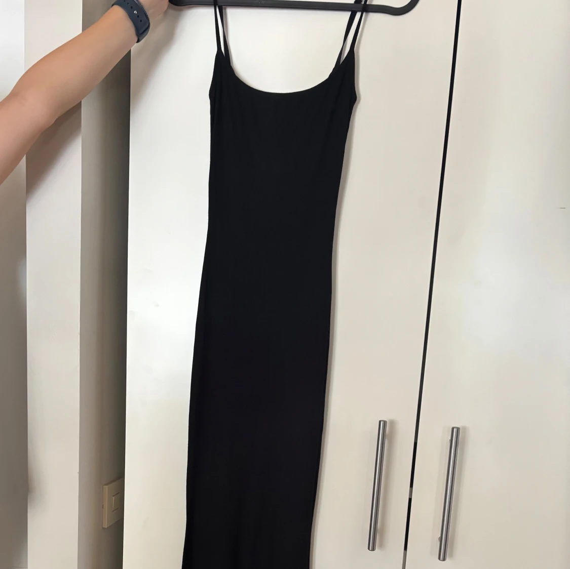 Svart långklänning från SKIMS - 1