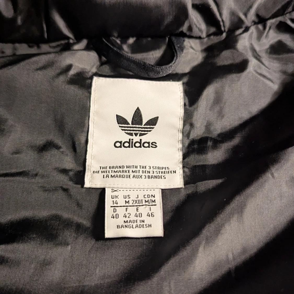 Svart väst med huva från Adidas - 2