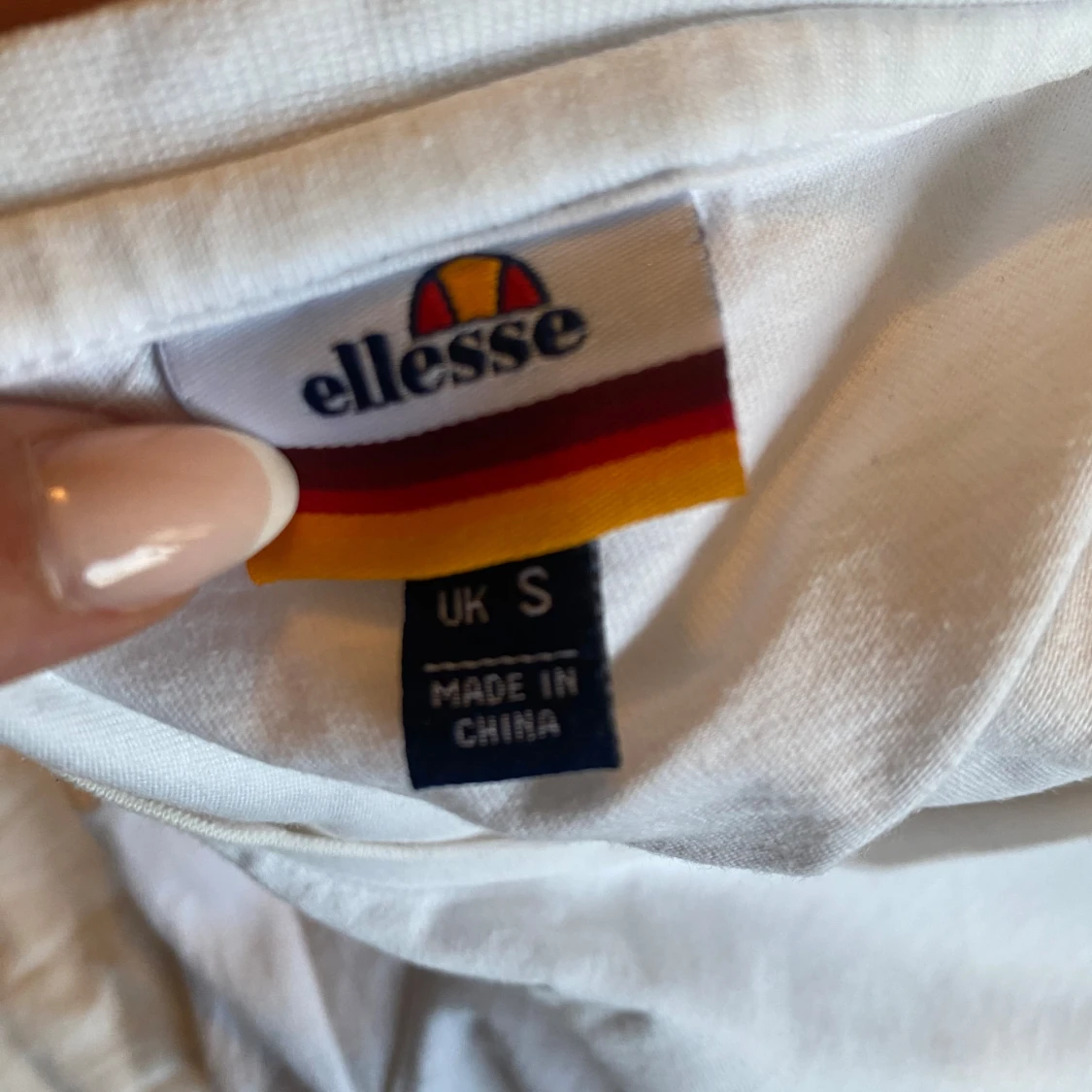 Vit t-shirt från Ellesse med logga - 2