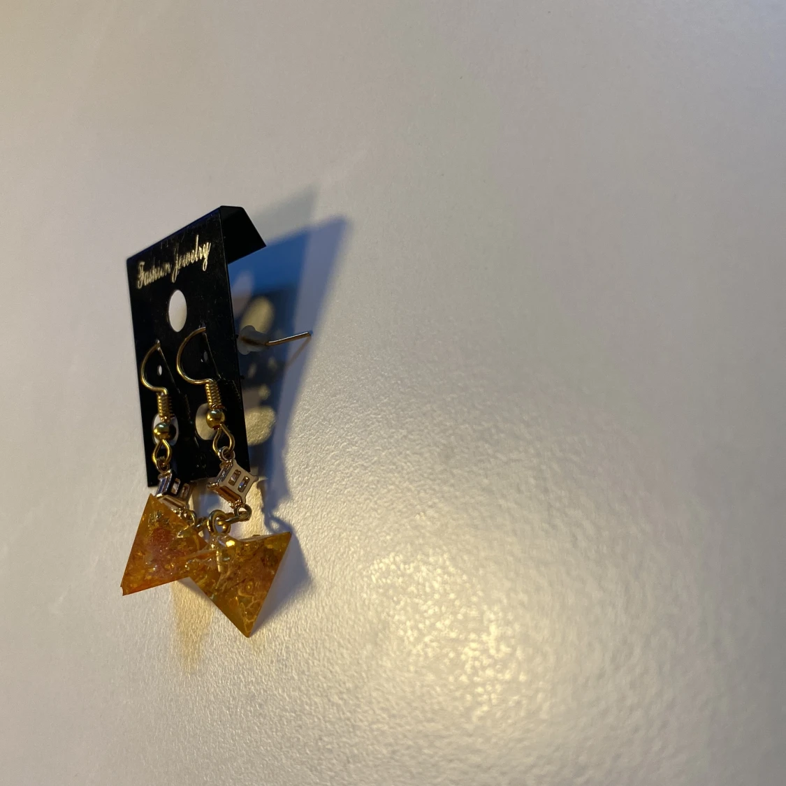 Unika, Handgjorda Guldiga örhängen med trianglar *Endast 1 Kvar* - 3