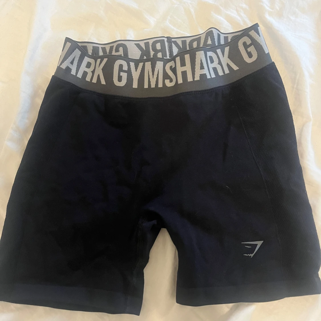 Svarta Gymshark träningstights-shorts