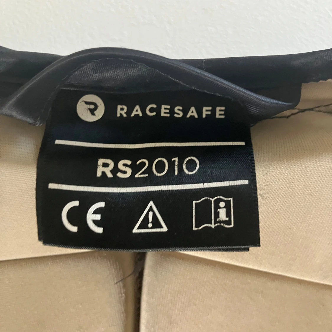 Svart skyddsväst - 3