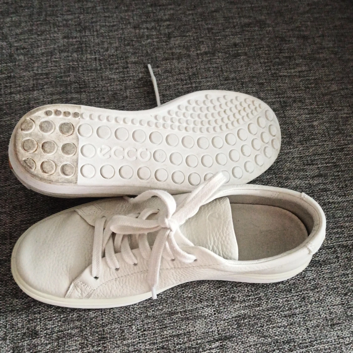 Vita sneakers i skinn från ECCO - 2
