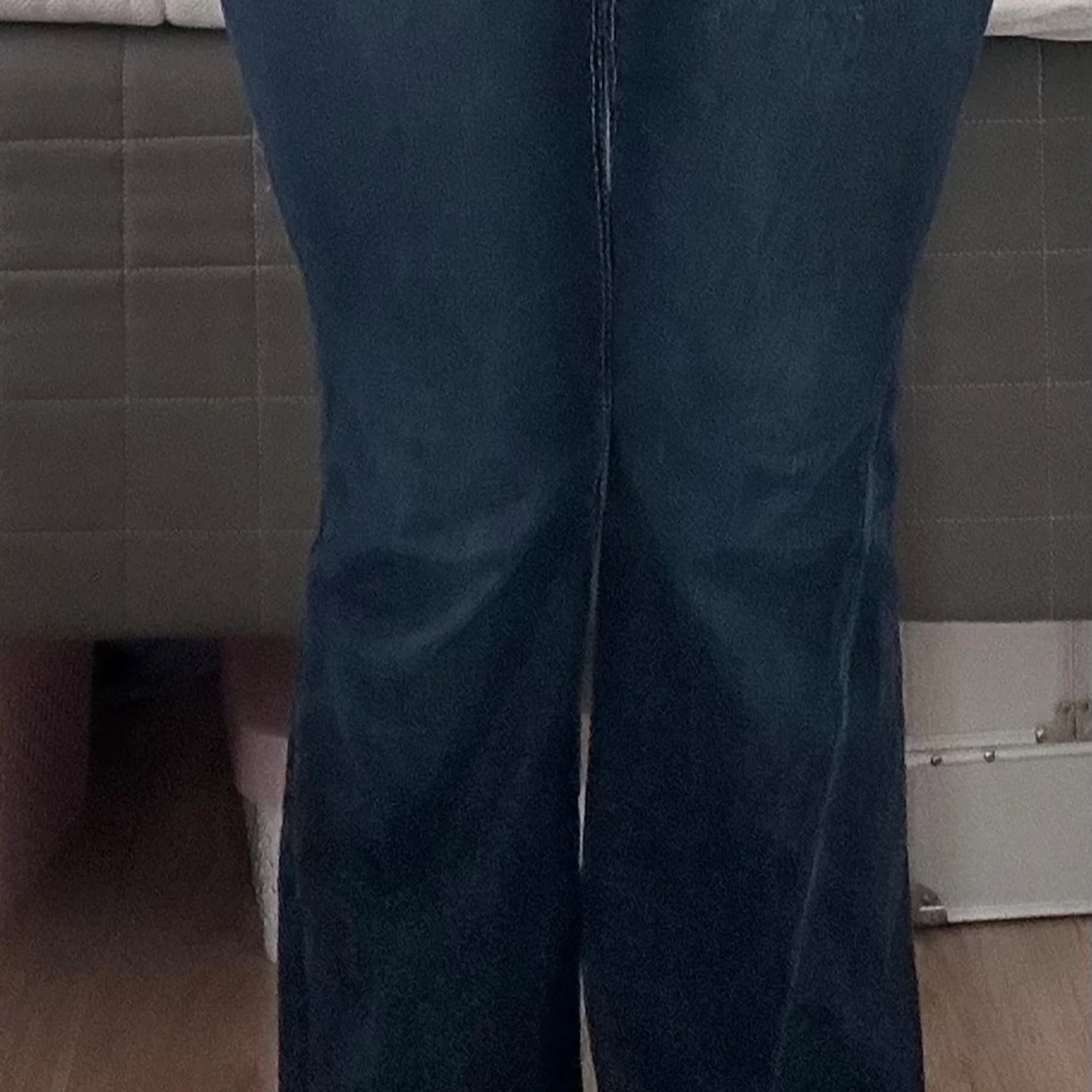 Blå bootcut jeans från Gina Tricot (ordinarie pris 430kr)