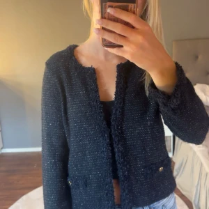 Glittrig kofta! - Super söt kofta 