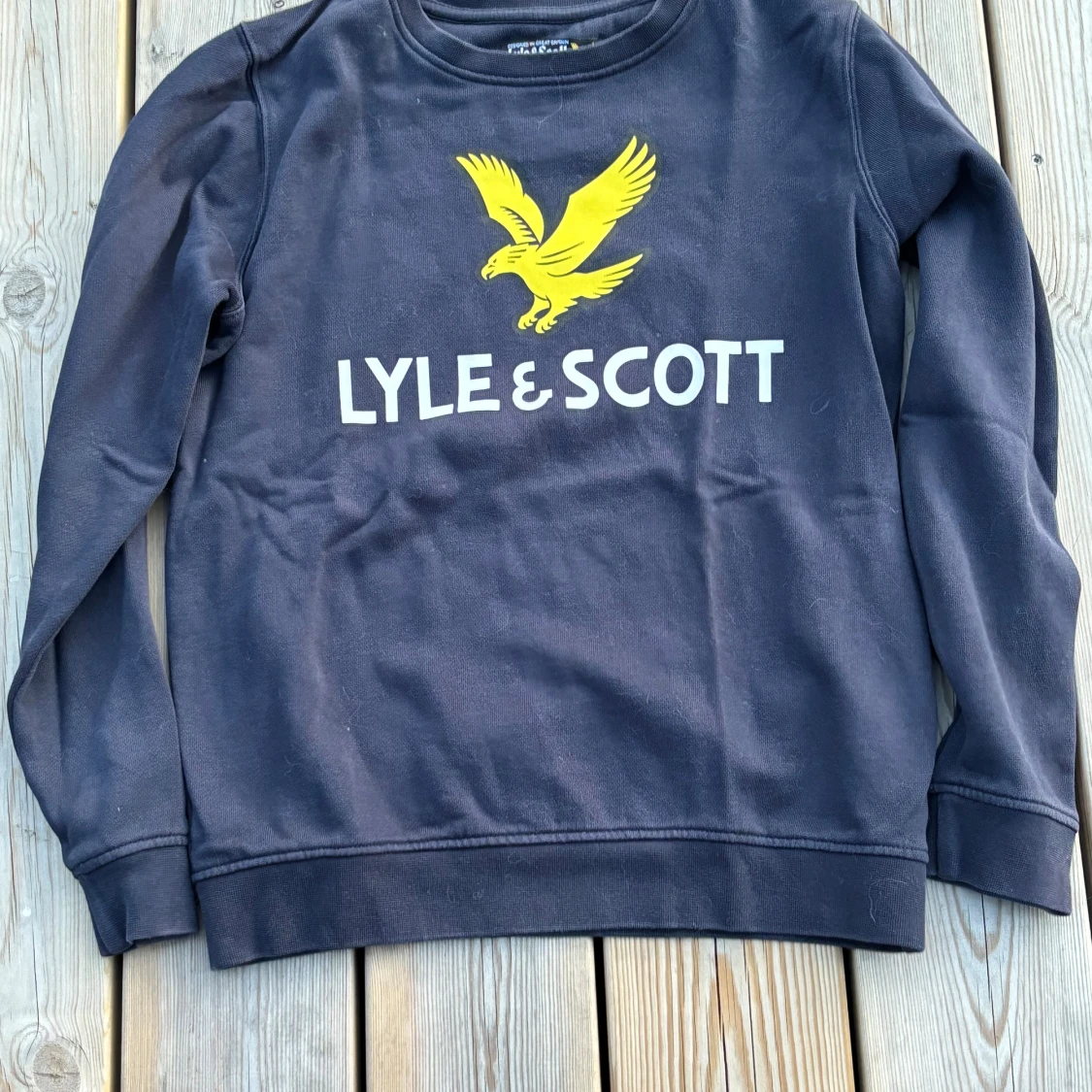 Mörkblå Lyle & Scott sweatshirt