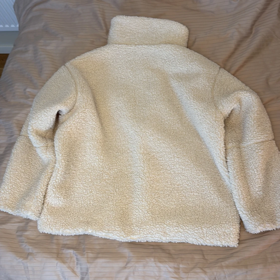 Beige teddyjacka HM - 3