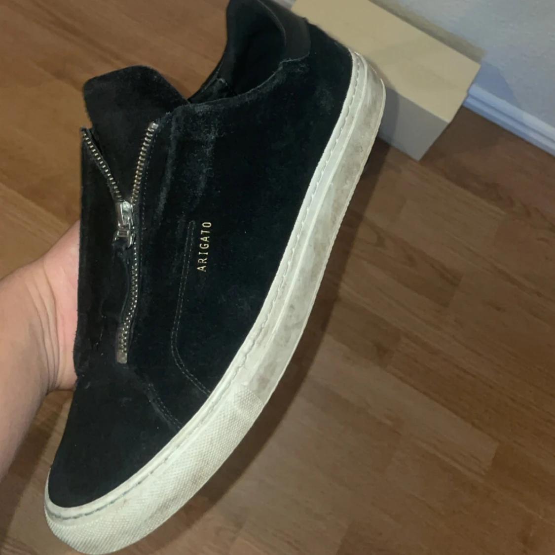 Svarta sneakers från Axel Arigato - 1