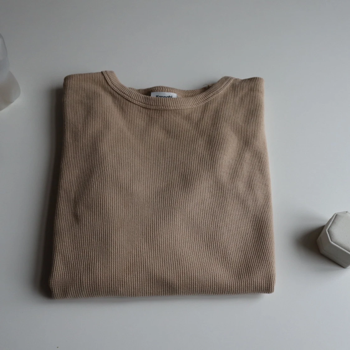 Beige ribbad tröja - 1