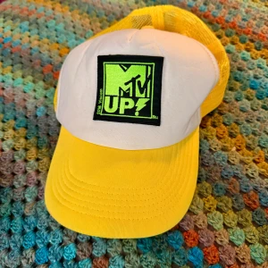 Vintage MTV UP! Truckerkeps - Mycket fint skick för sin ålder, riktigt nice passform 