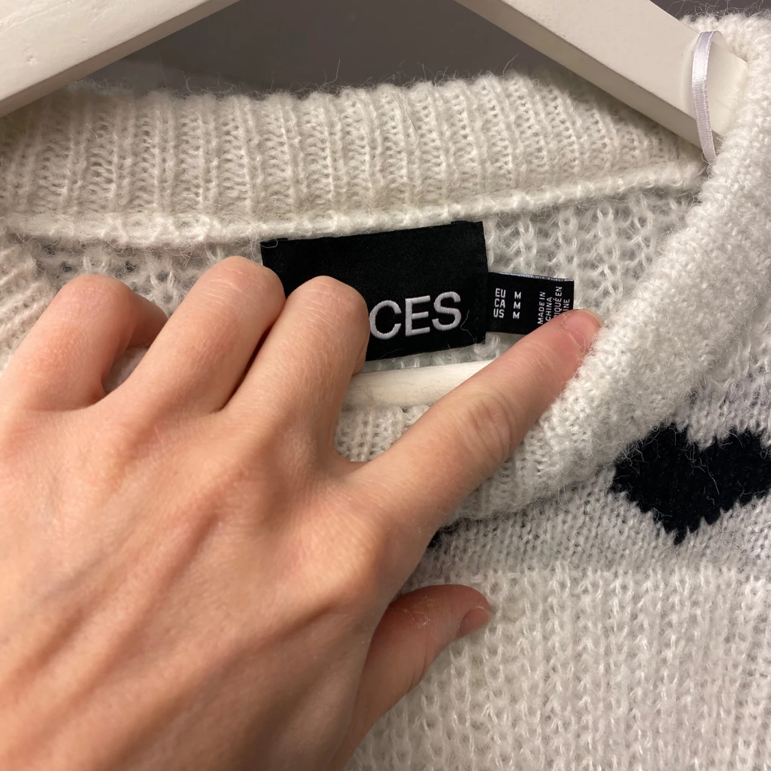 Söt stickad tröja - 1