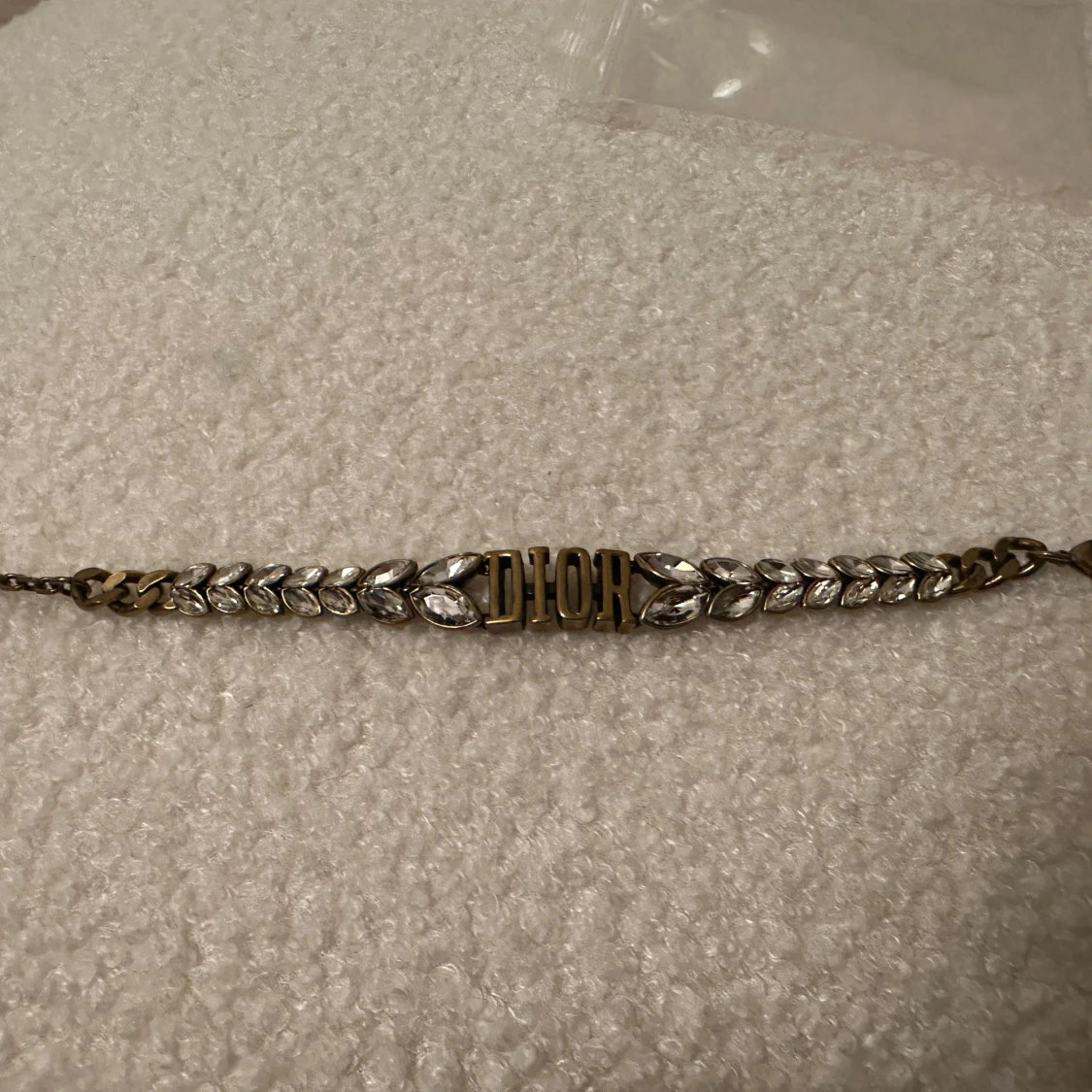 Armband från Dior med kristallblad