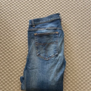 Tiger of Sweden jeans  - Skick 9/10 storlek 32/32 färg ljus blå. Bara höra av sig vid frågor 