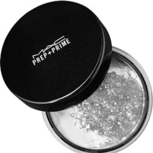  - Mac prep+prime transparent finishing loose puder. Nypris ca 250-300 kr. Knappt använt ✨