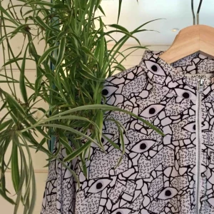  - Unik oversized klänning från Monki. Mycket fint skick då nästan aldrig använd. 