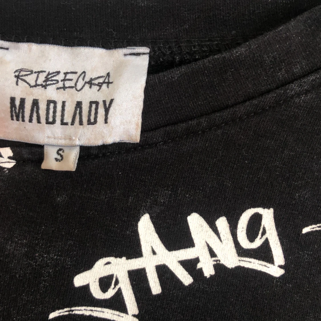 Svart tröja från Madlady x Ribecka - 90