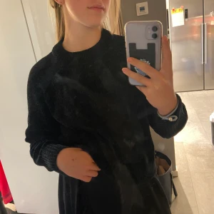 Stickat - En jätte skön tröja från Kappahl, jätte mysig och varm att ha på vintern när det är lite kallare eller på sommar kvällar.