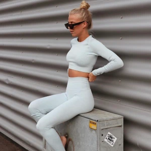 Ljusblått seamless träningsset från Aimn - Träningsset från aimn. Frakt tillkommer 63kr